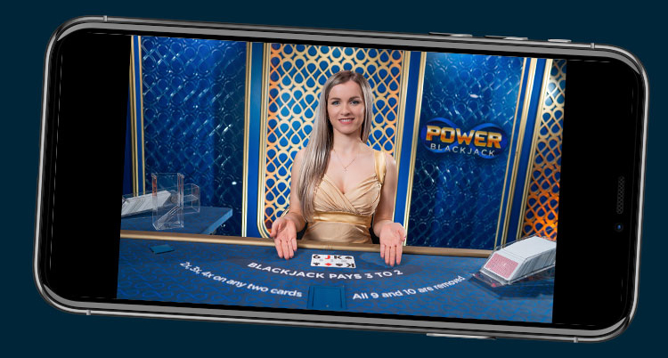 Difference Between Live Casino and Online Casino